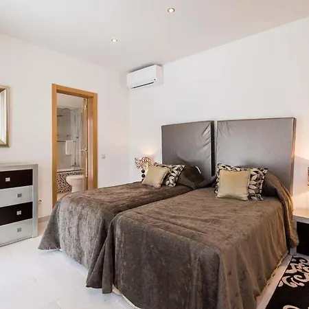 Vale Do Garrao Sleeps 8 With Pool Air Con&wifi
